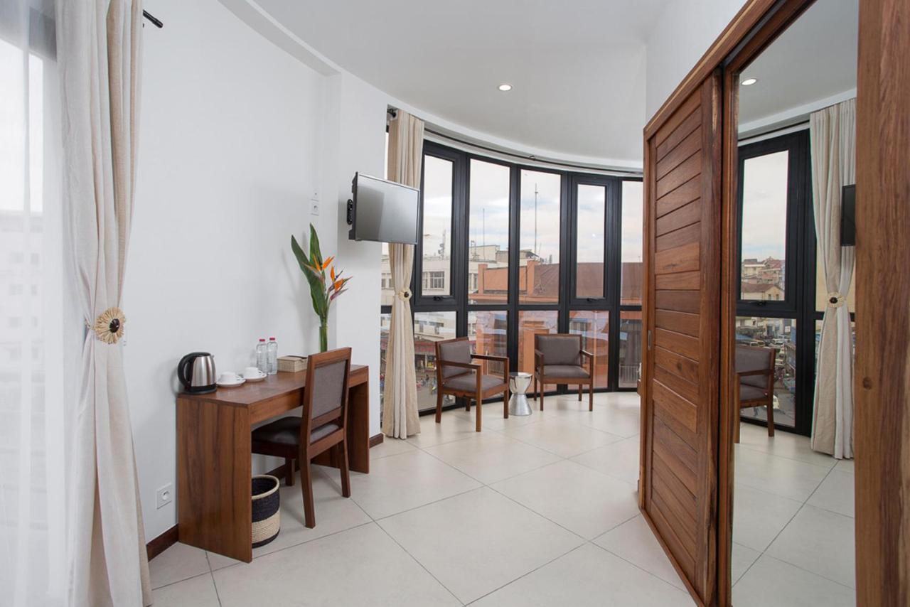 Tsanga Tsanga Hotel أنتاناناريفو المظهر الخارجي الصورة